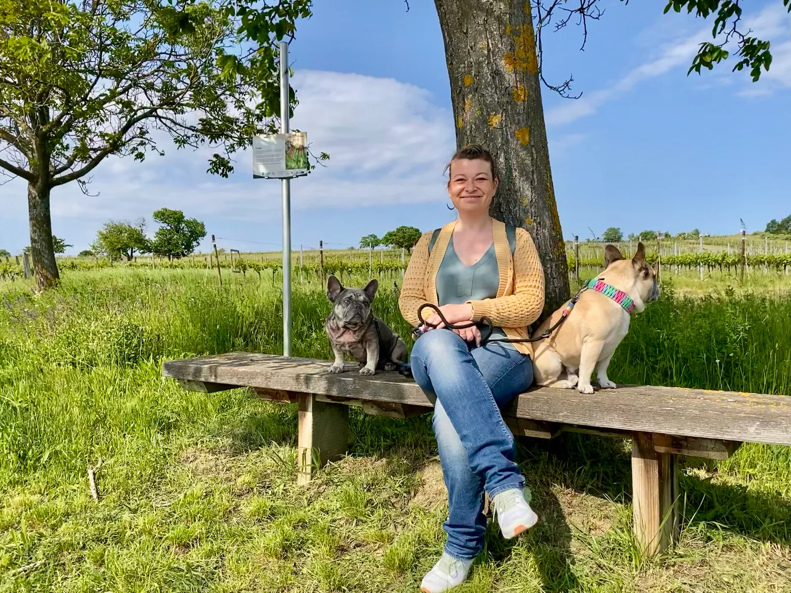 Archie_Babsi_Murphy_Oggau-Weinwanderweg