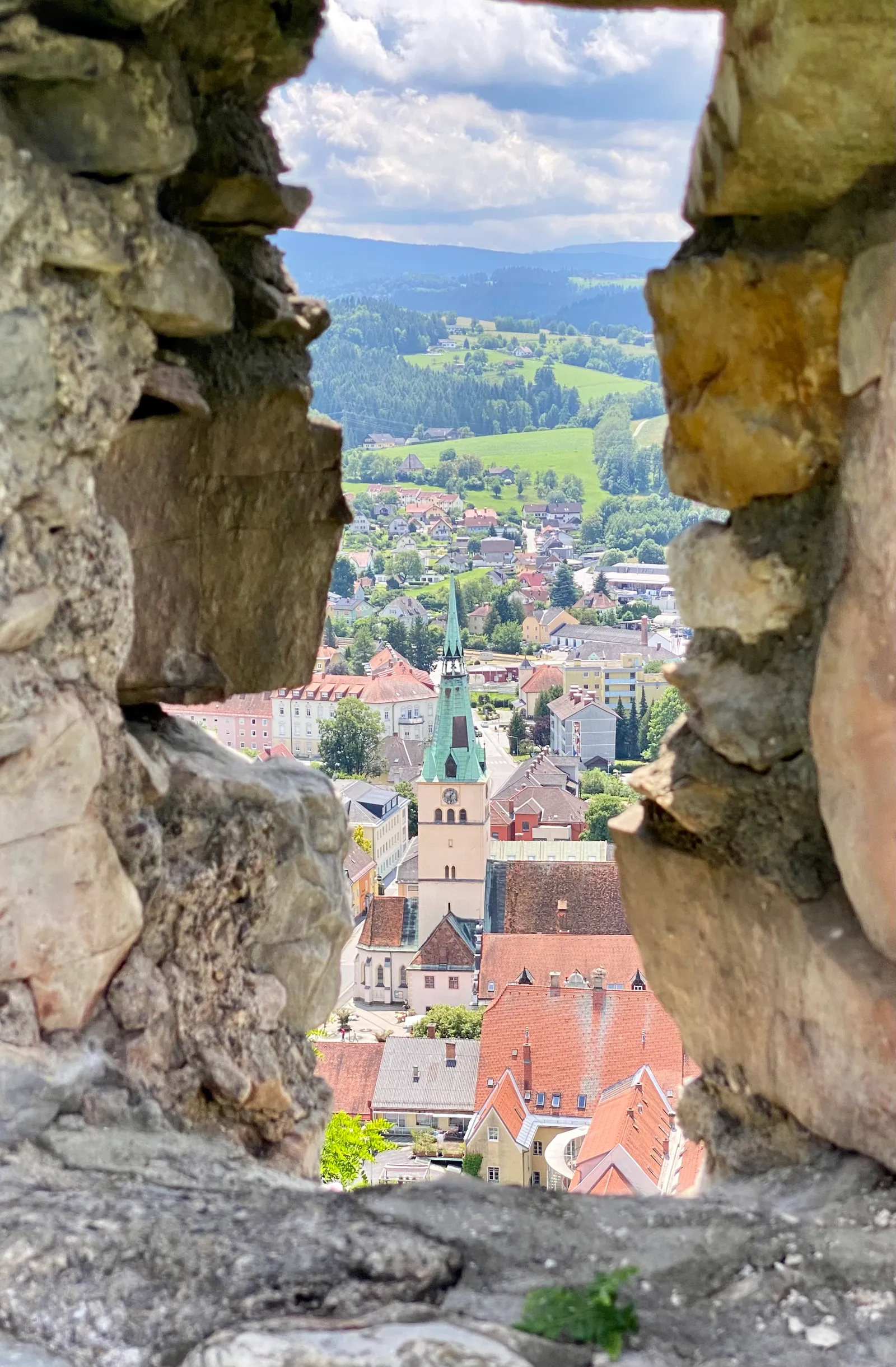 Burgruine Obervoitsberg Aussicht Guckloch
