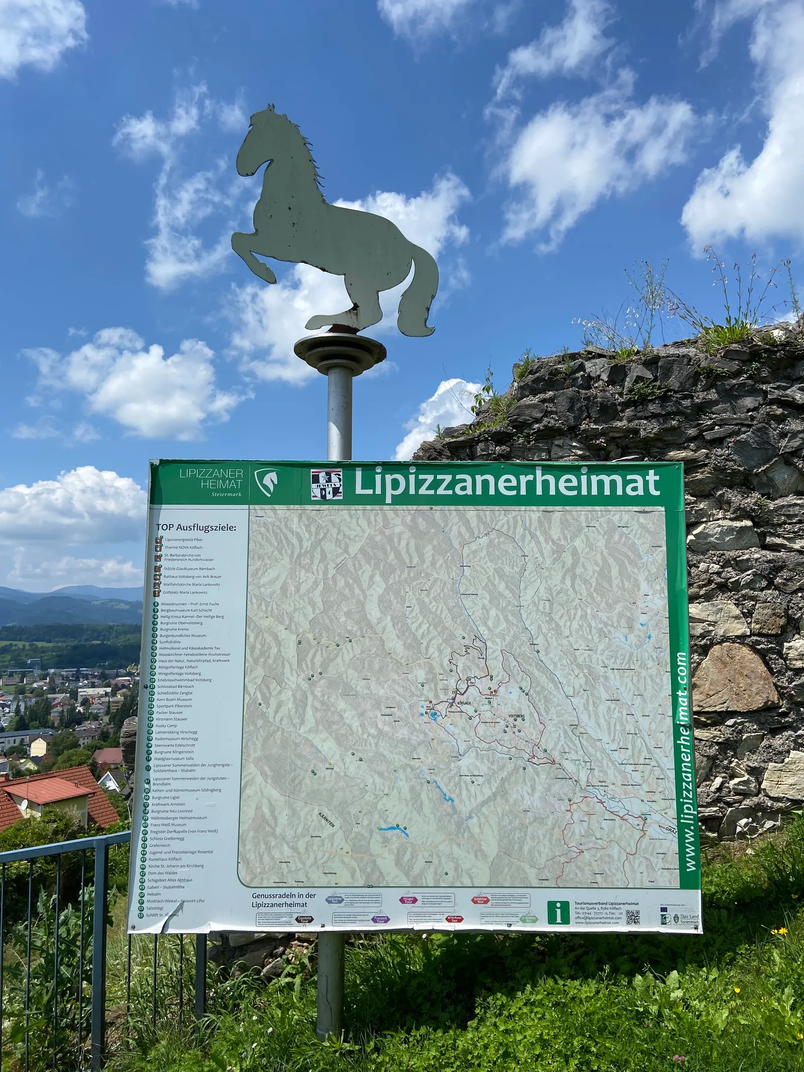 Burgruine Obervoitsberg Schild Lipizzanerheimat