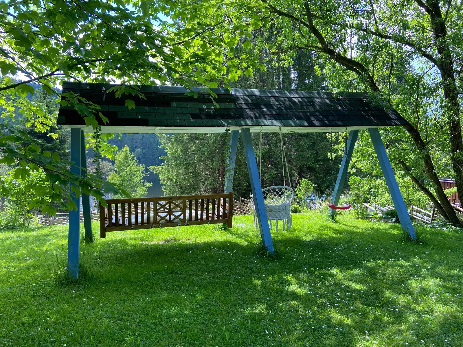 Schaukel im Garten