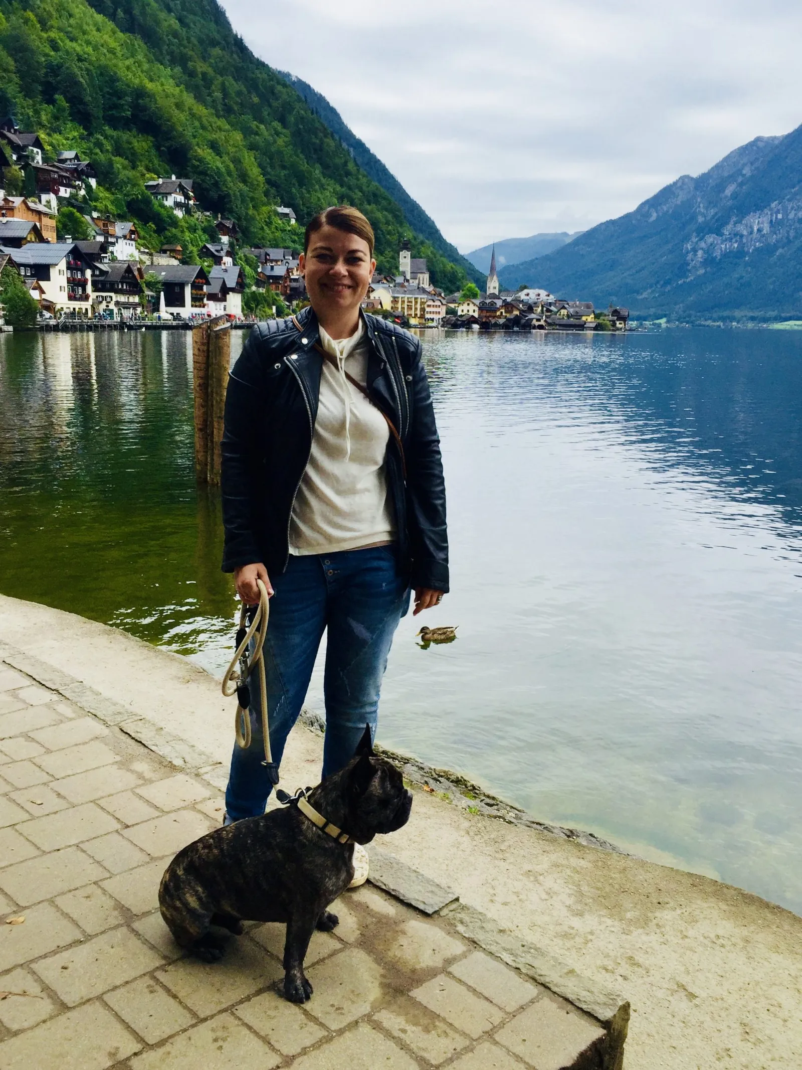 Hallstatt mit Hund