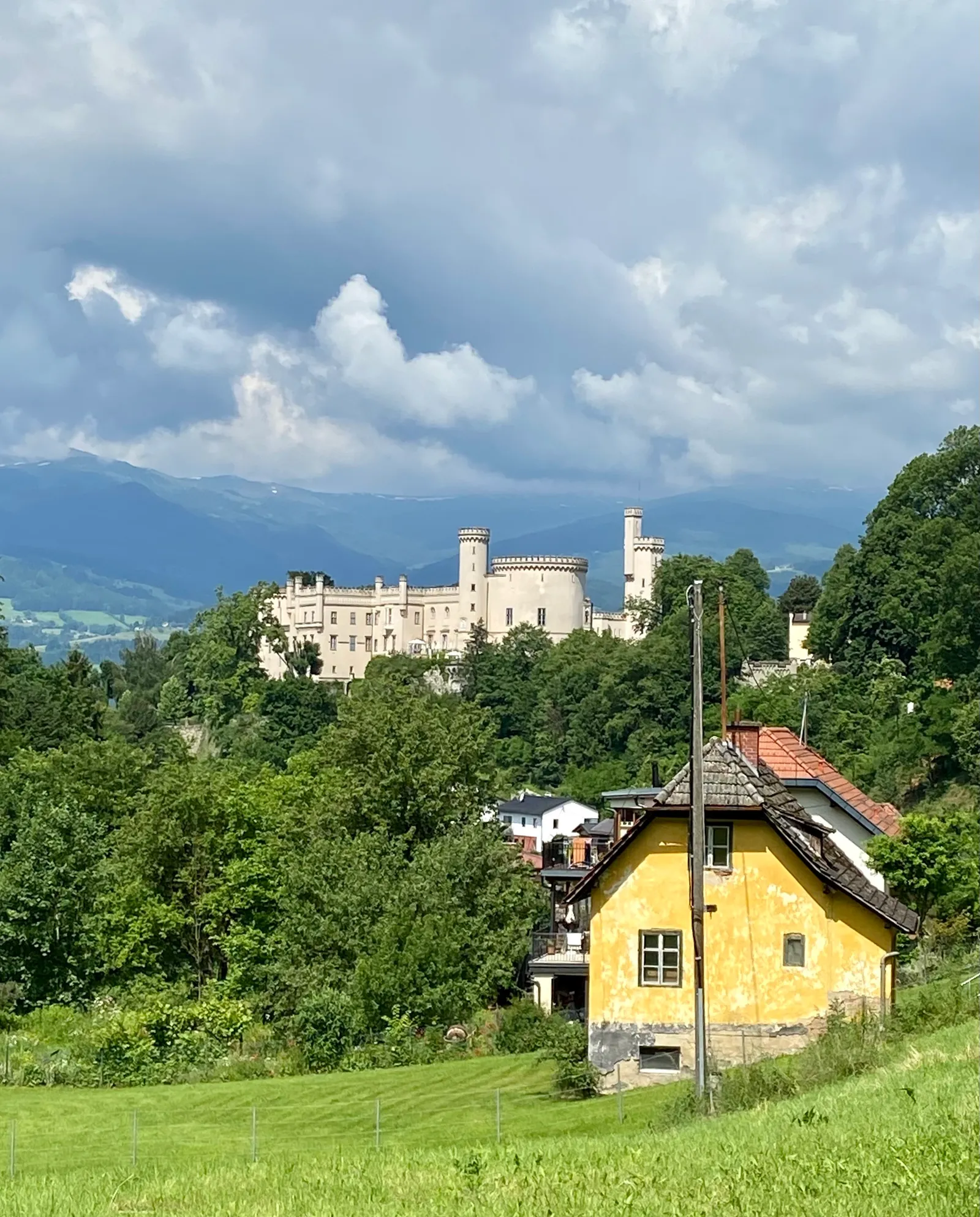 Blick auf Schloss Wolfsberg