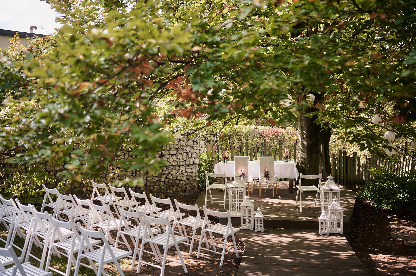Der wunderschöne Hochzeitsgarten des Gasthaus Krone