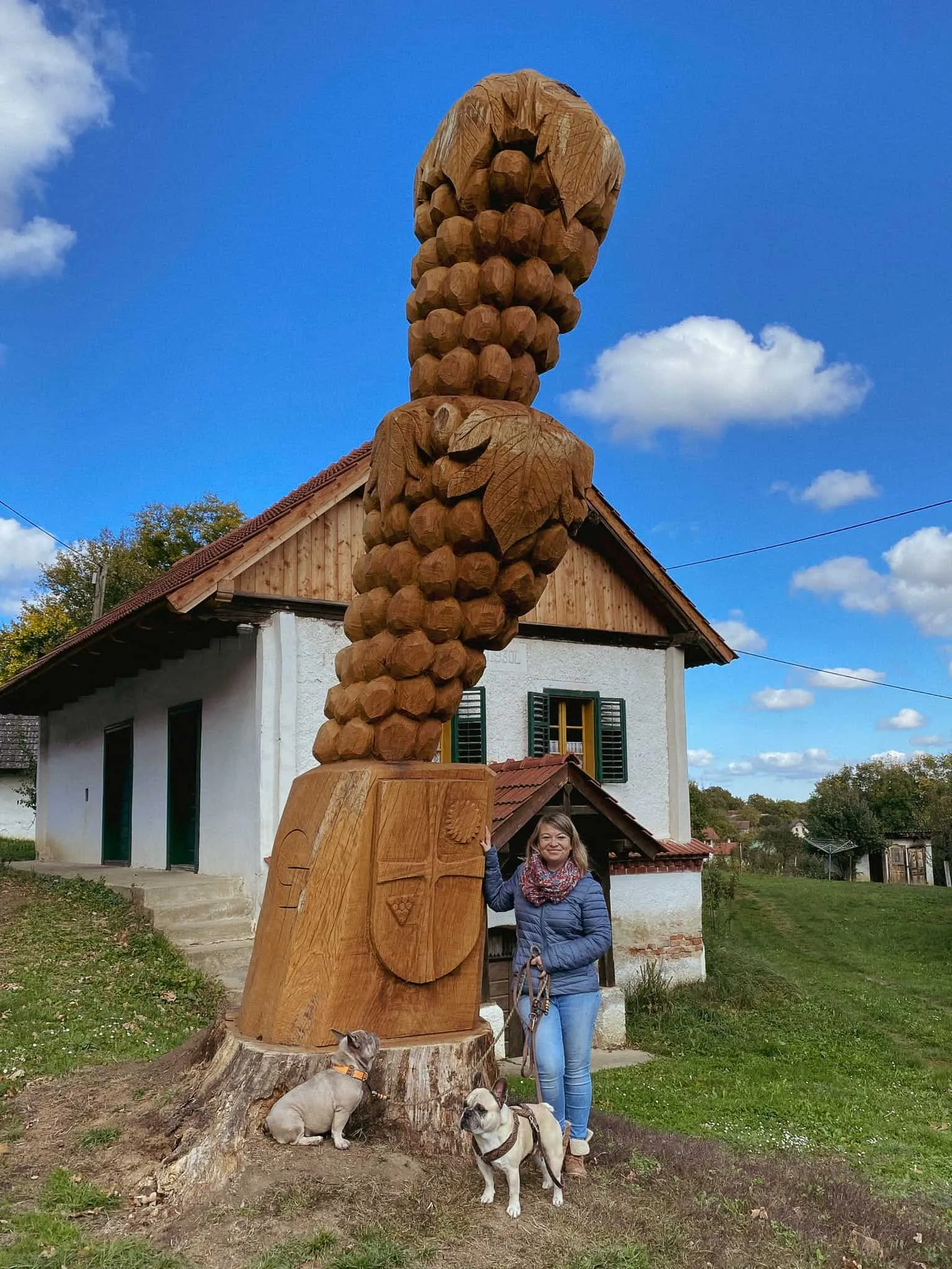 Heiligenbrunn Uhudler Traube aus Holz