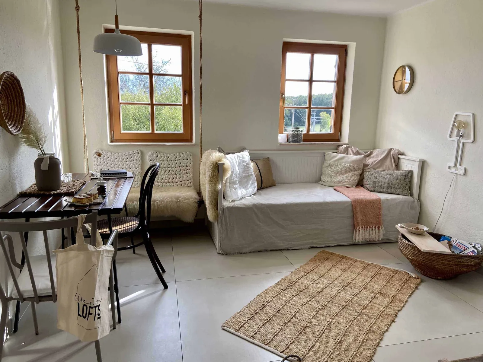 Schickes Wohnzimmer im Weinloft