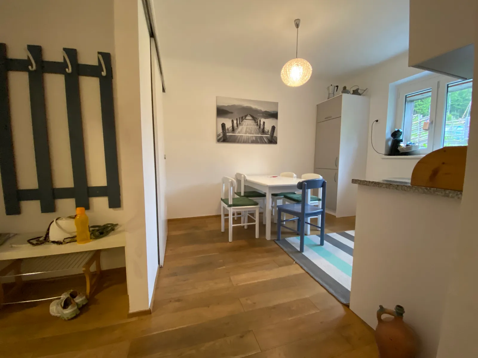 Appartement Eingang und Kueche